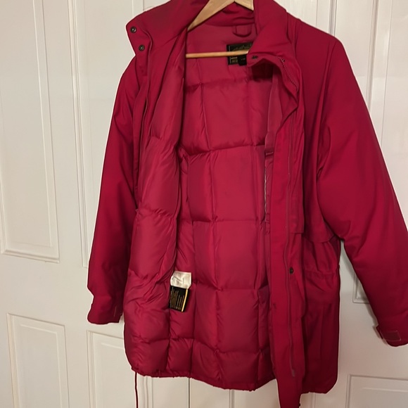 Eddie Bauer woman’s Gortex winter coat.  size M. - Picture 3 of 4